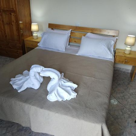 דירות Theologos  House Margarita מראה חיצוני תמונה