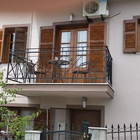 דירות Theologos  House Margarita מראה חיצוני תמונה