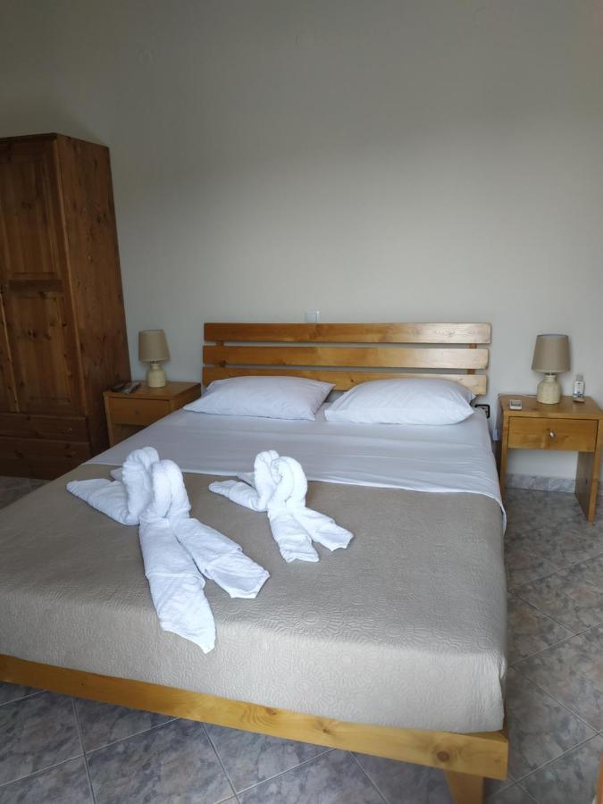 דירות Theologos  House Margarita מראה חיצוני תמונה