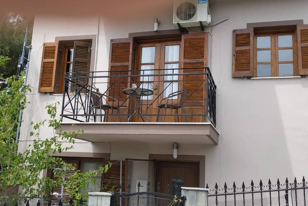 דירות Theologos  House Margarita מראה חיצוני תמונה