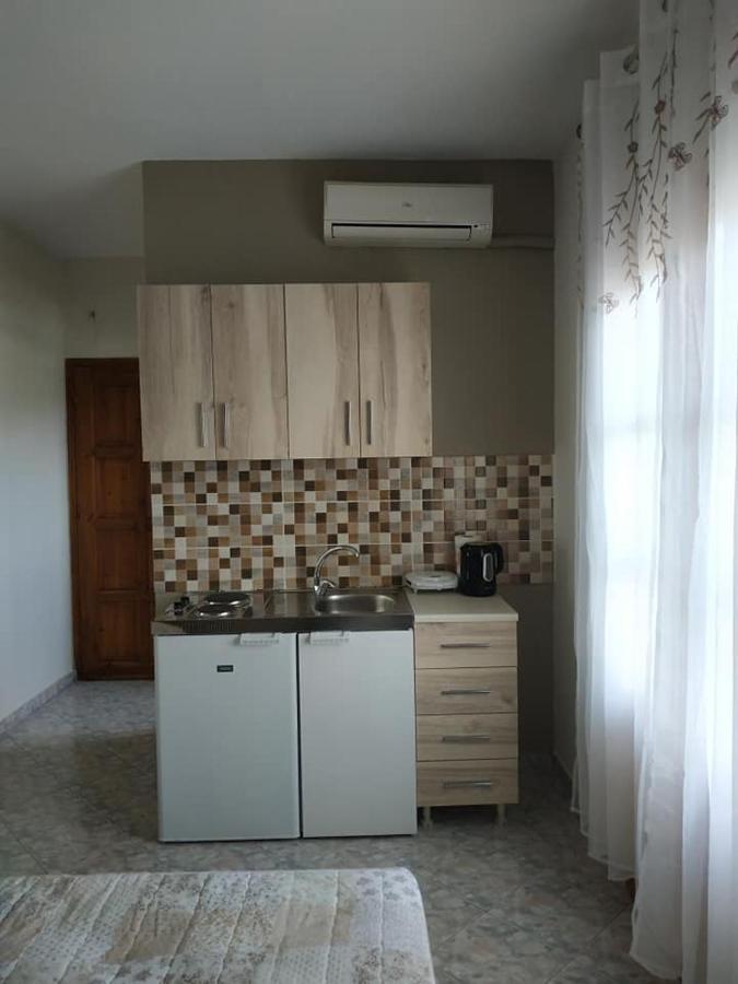 דירות Theologos  House Margarita מראה חיצוני תמונה