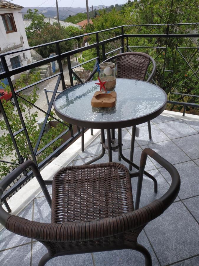 דירות Theologos  House Margarita מראה חיצוני תמונה